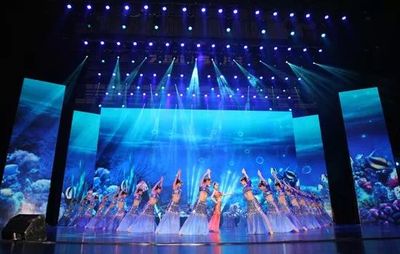 恒大歌舞團(tuán)的背后 企業(yè)形象塑造與網(wǎng)絡(luò)文化經(jīng)營(yíng)的雙重思考